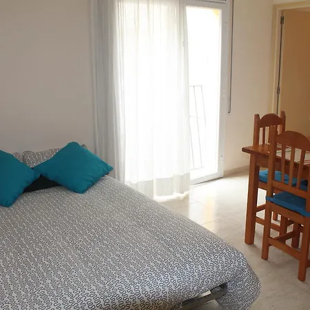 Апартаменты Apartaments Can Claudi